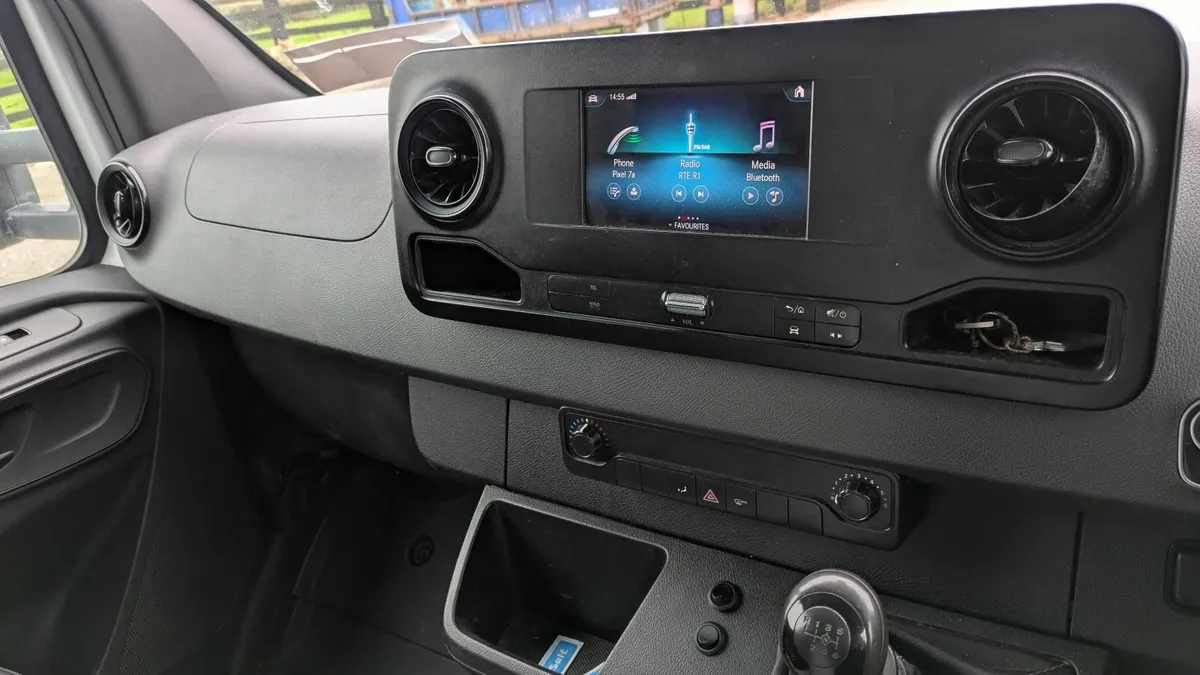 Mercedes-Benz Sprinter 2020 - Image 2