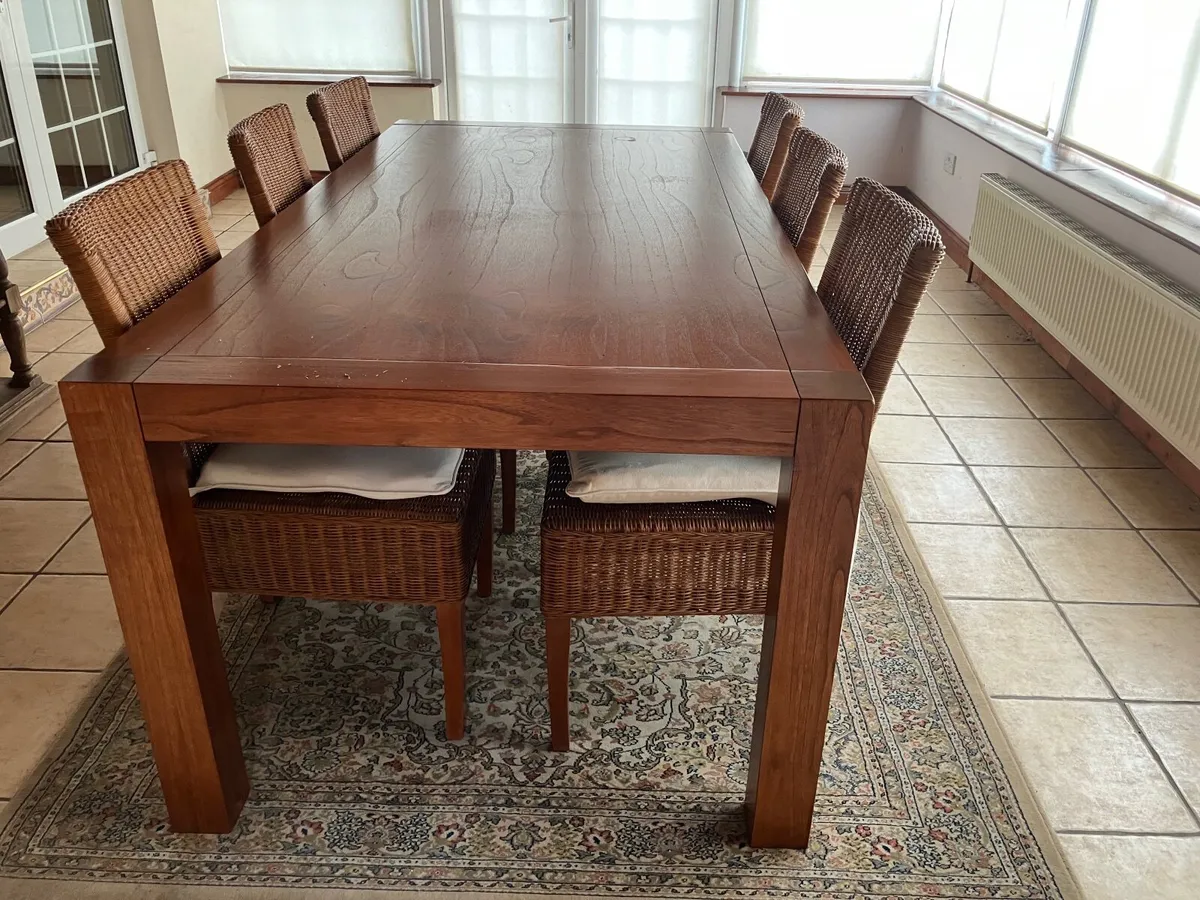 Dining table - Image 2