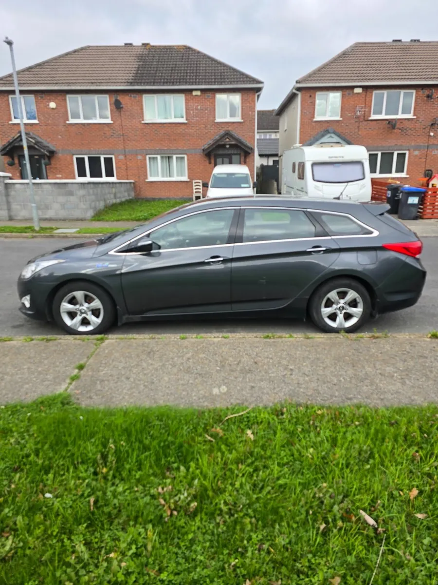 Hyundai i40 2013 - Image 2
