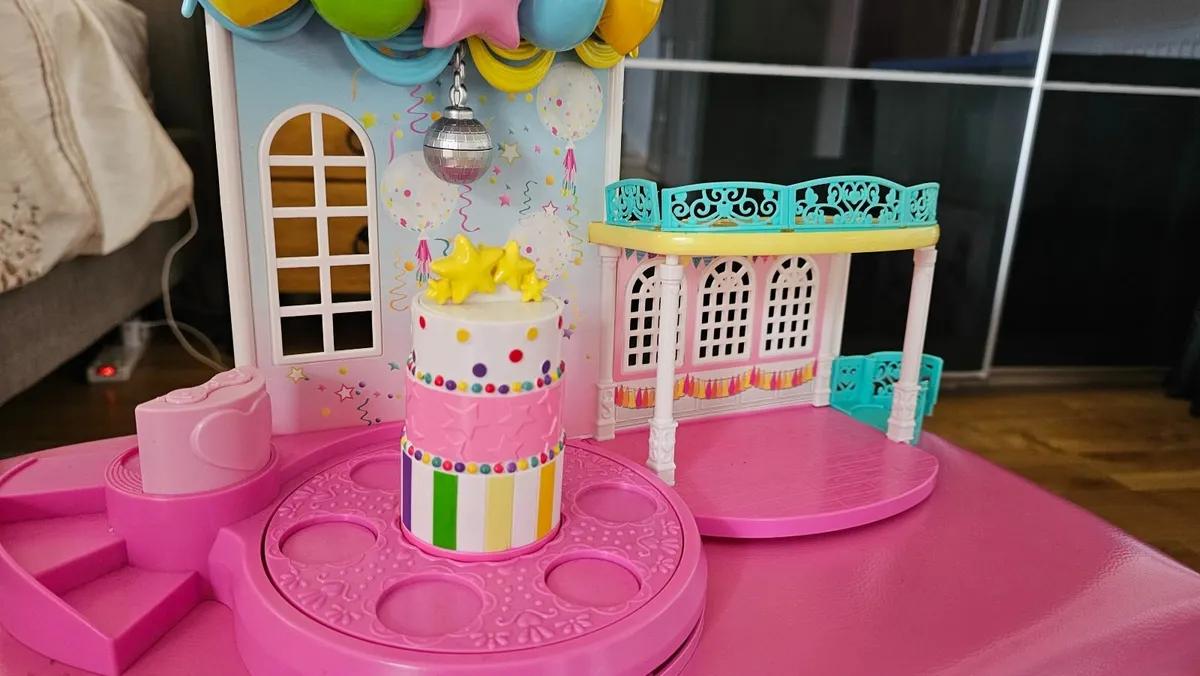 Girls celebration bundle with storage seat - Image 4