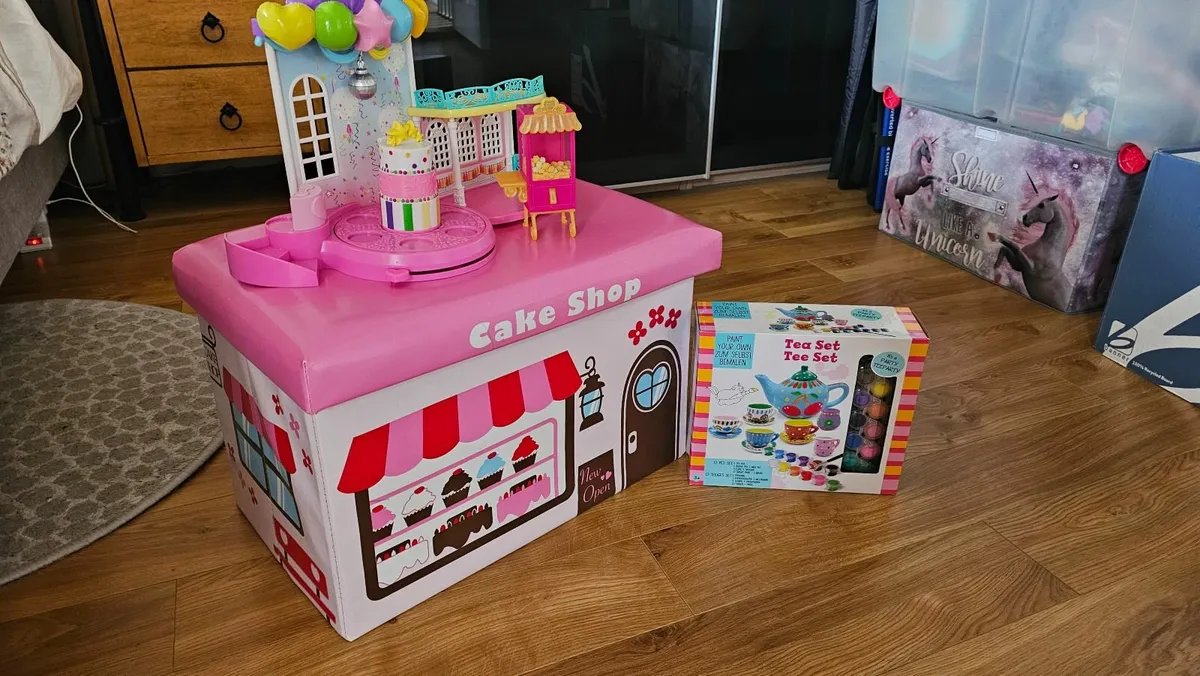Girls celebration bundle with storage seat - Image 1