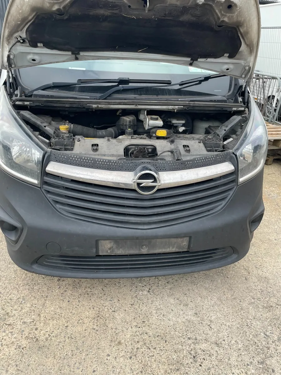 182 OPEL VIVARO  / TRAFIC