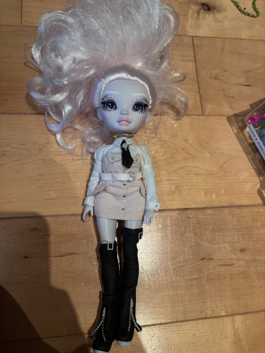 Shadow high doll