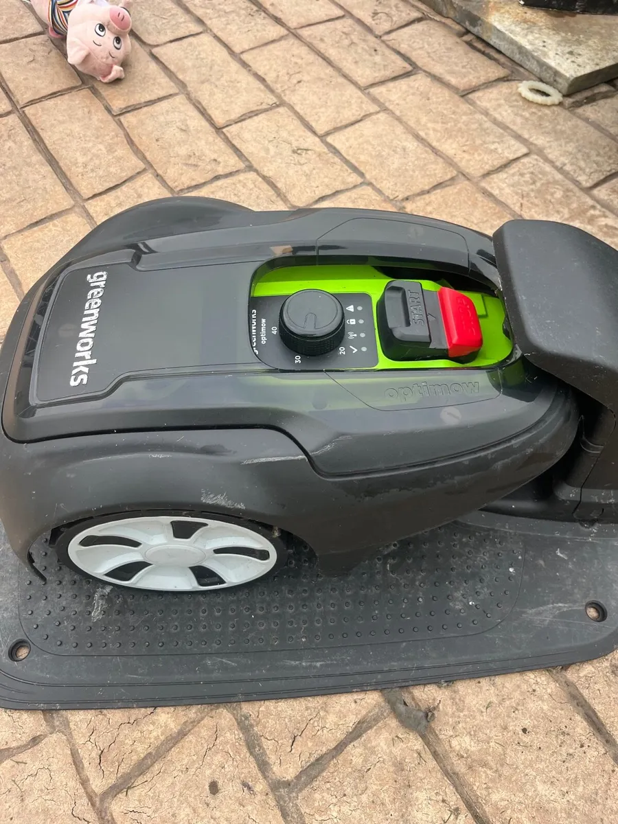 Robotic mower. - Image 1