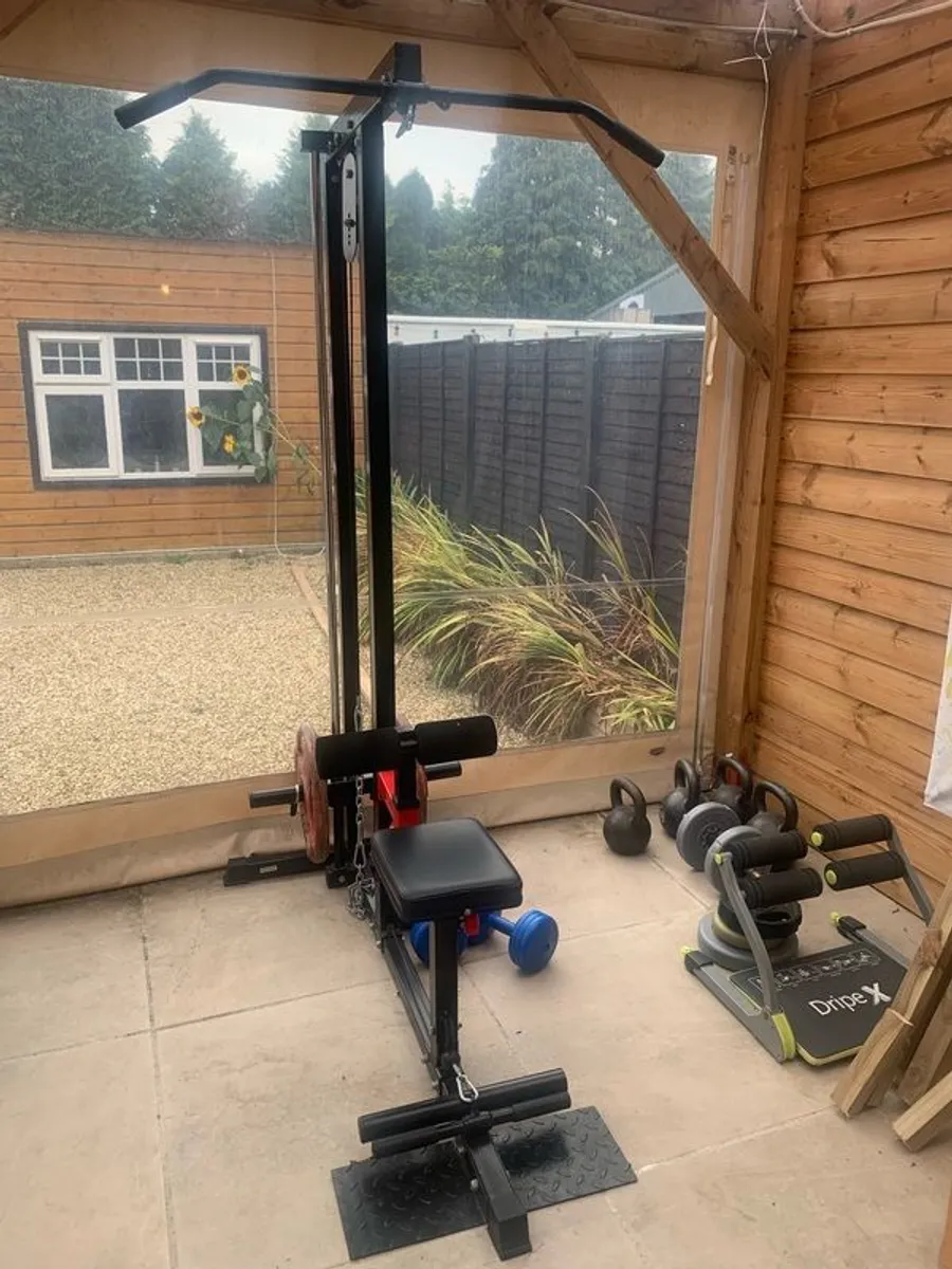 BodyMax CF660 Plate Loading Lat Pulldown / Low Pulley Machine - Image 1