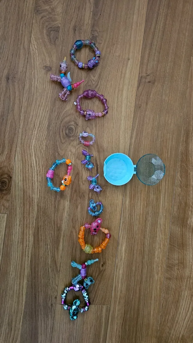 Twistypets girls 11 piece set - Image 2