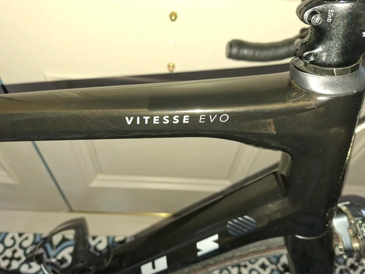 Vitus Vitesse EVO ultegra Di2 XL - Image 3