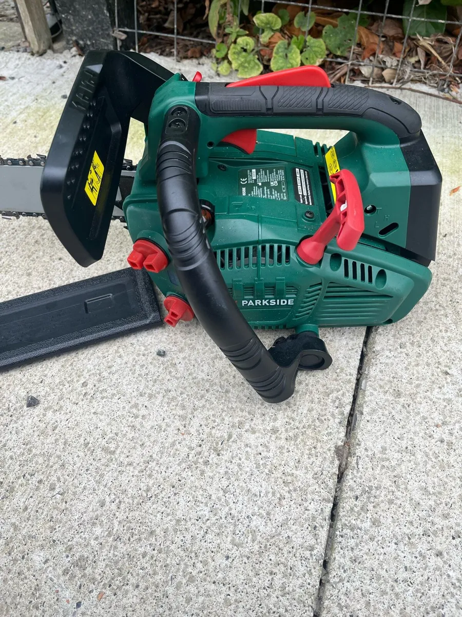 Chainsaw - Image 3