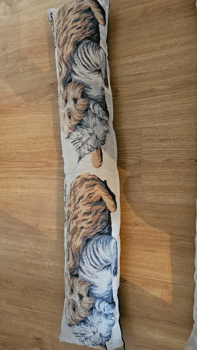 Dog and cat draft excluder - Image 2