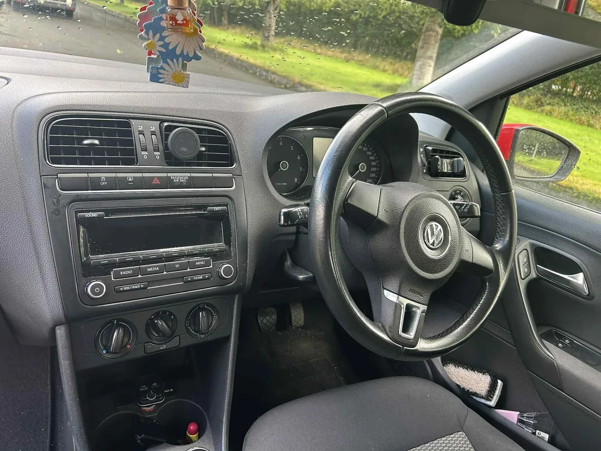 Volkswagen Polo - Image 4