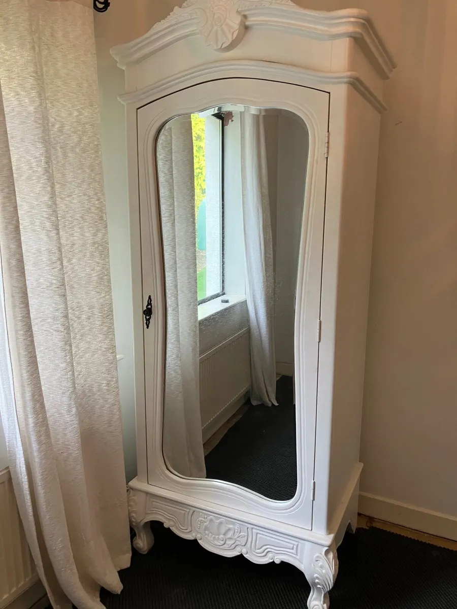 Wardrobe - Image 1