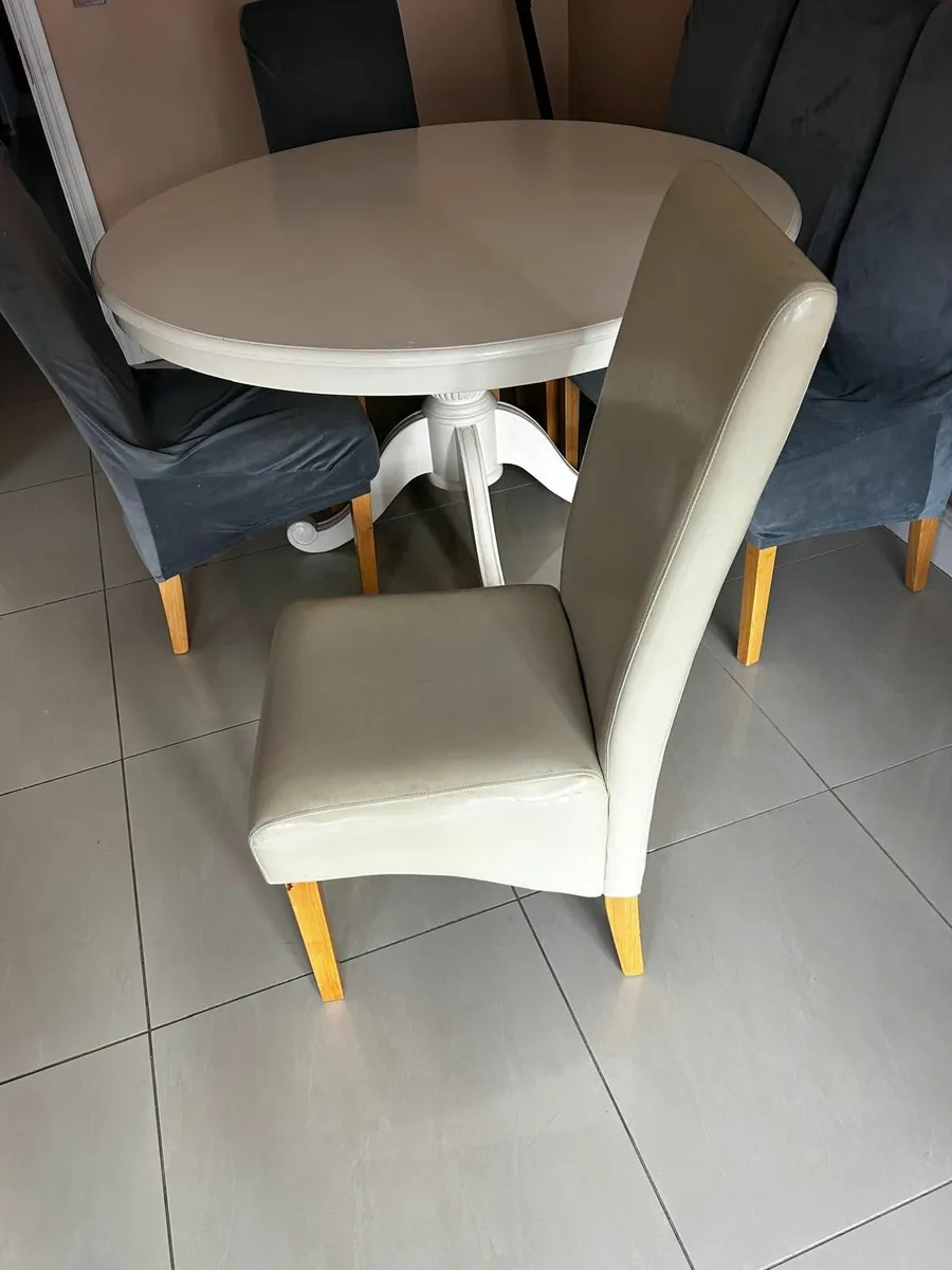Dining Table & Chairs - Image 1