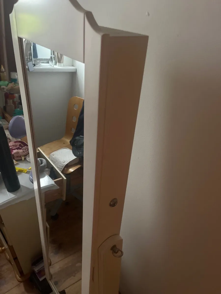 Standing mirror that opens - Image 2