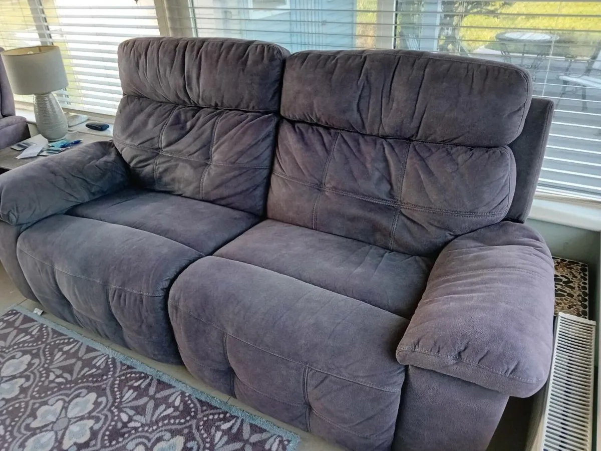 Couch - Image 2