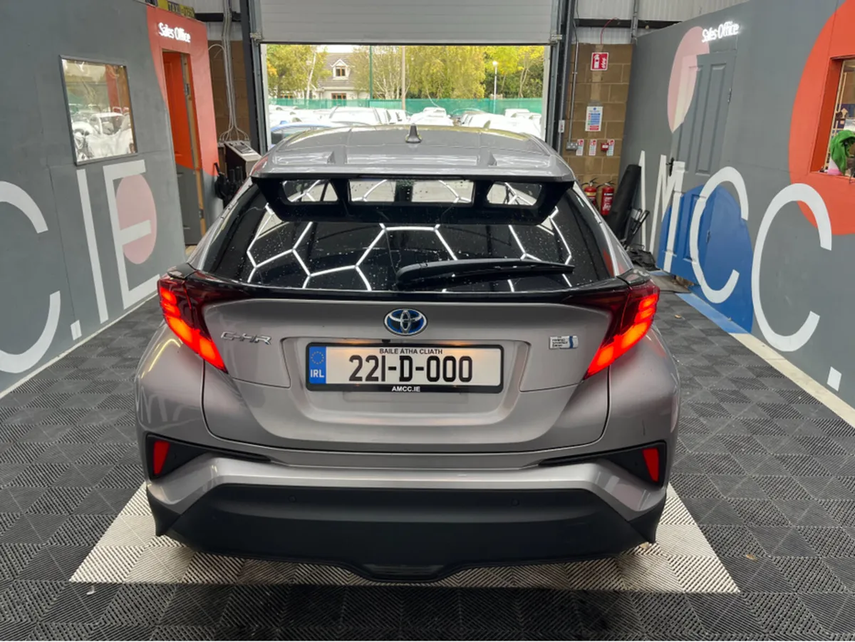 Toyota C-HR €27950 2022 TOYOTA C-HR 1.8L HYBRID / - Image 3