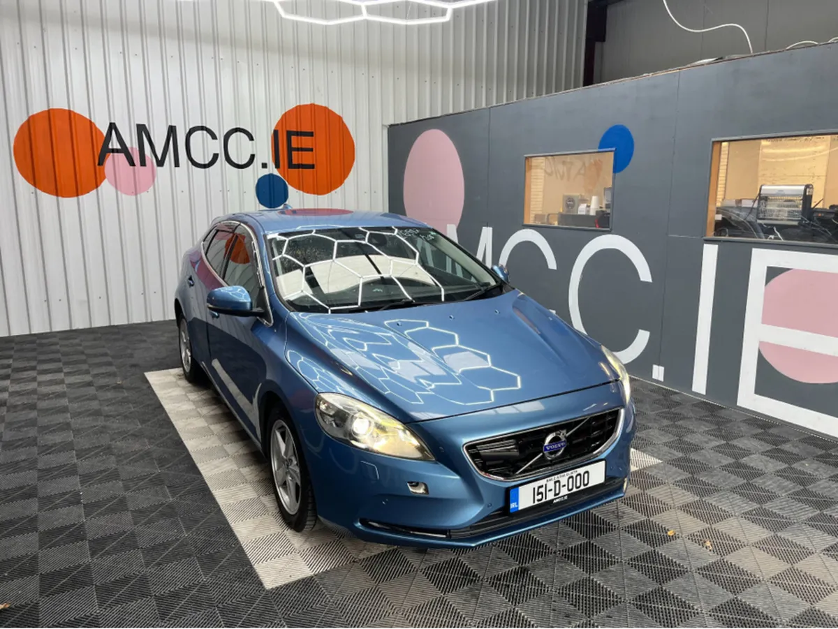 Volvo V40 €12950! 2015 VOLVO V40 AUTOMATIC T3 SE 1 - Image 1