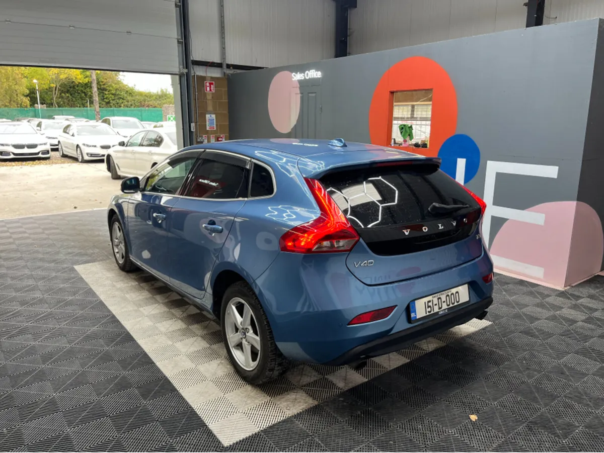 Volvo V40 €12950! 2015 VOLVO V40 AUTOMATIC T3 SE 1 - Image 4