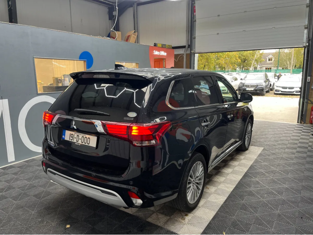 Mitsubishi Outlander €22950 2019 MITSUBISHI OUTLAN - Image 2