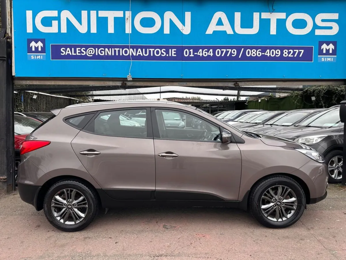 Hyundai ix35 1.7 CRDI, EXECUTIVE MODEL, FINANCE, L - Image 2