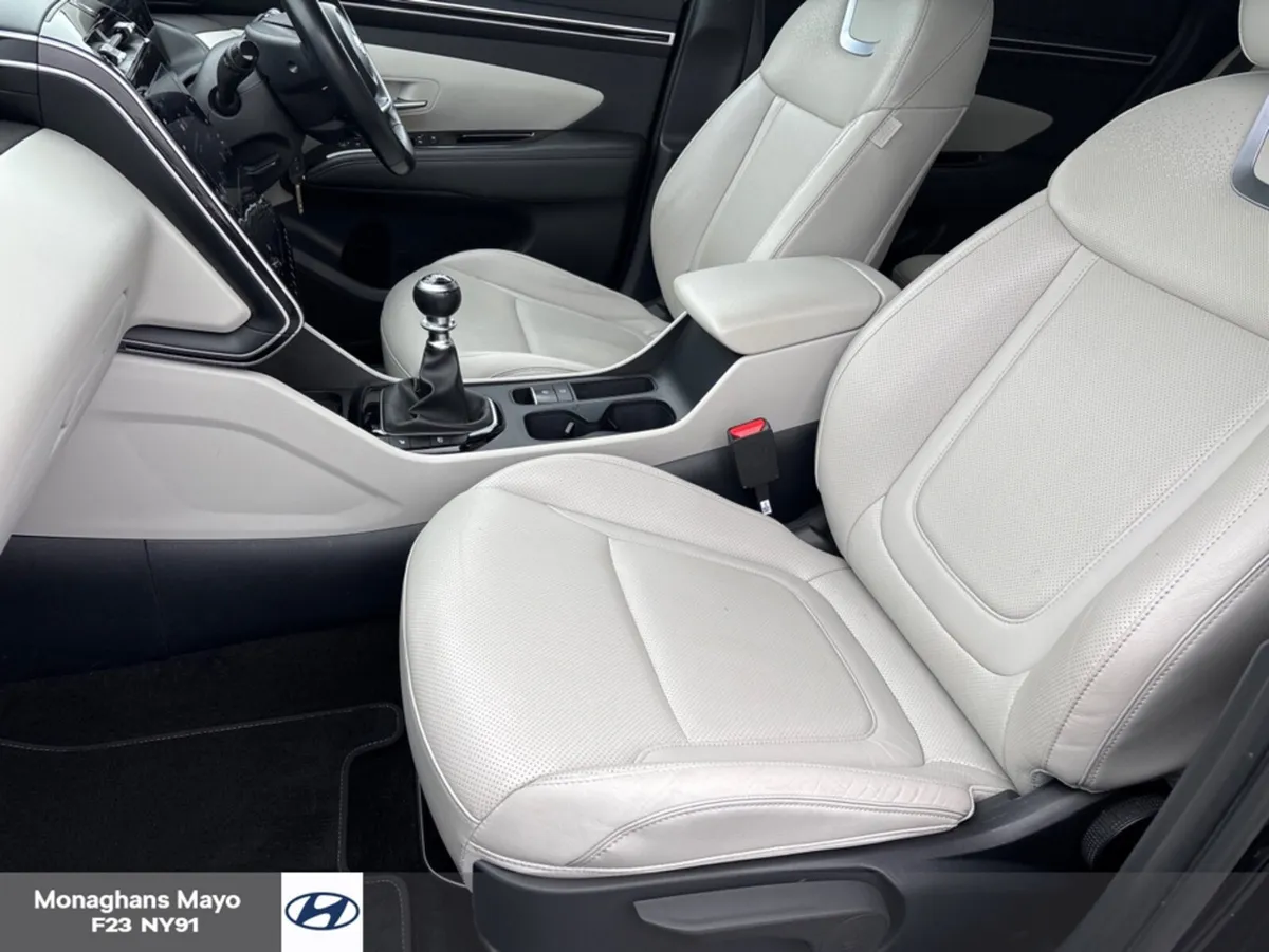 Hyundai Tucson EXECUTIVE DIESEL 5DR - Image 4