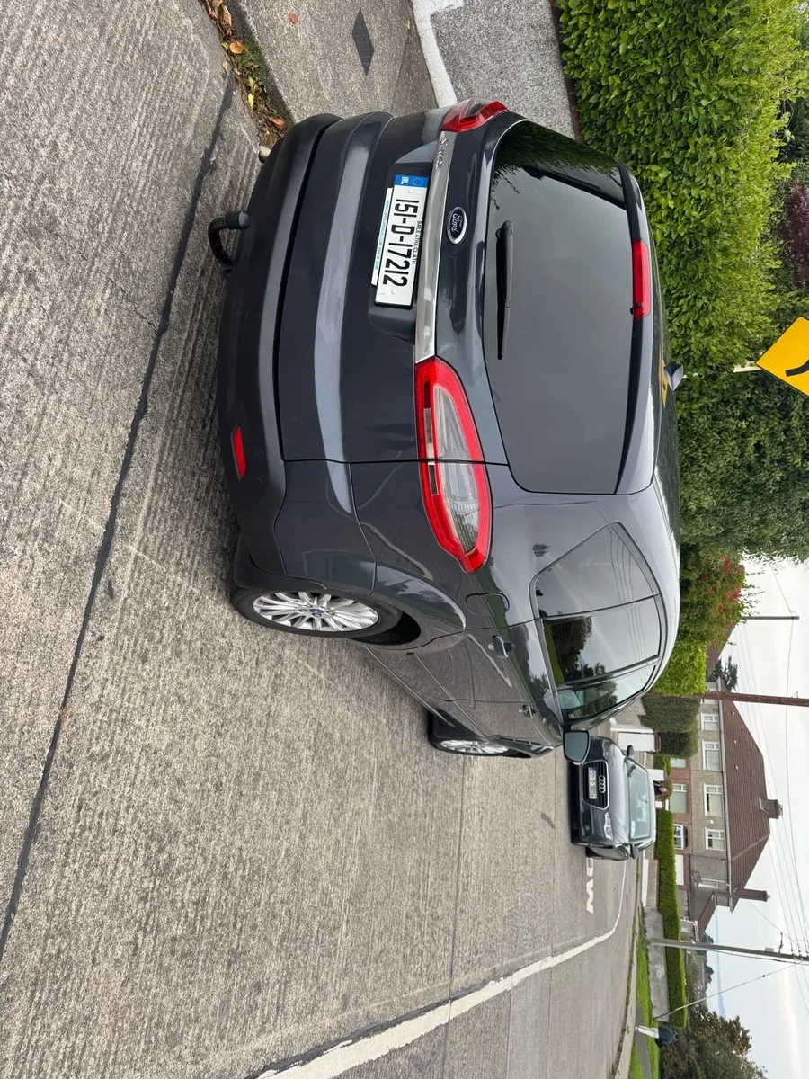 Car - Image 1