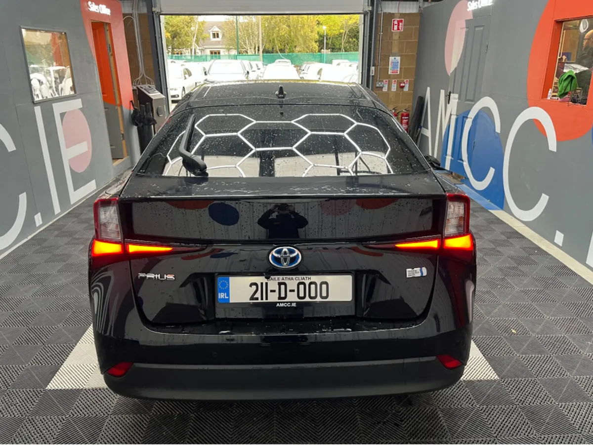 Toyota Prius €20950! 2021 TOYOTA PRIUS 1.8L HYBRID - Image 3