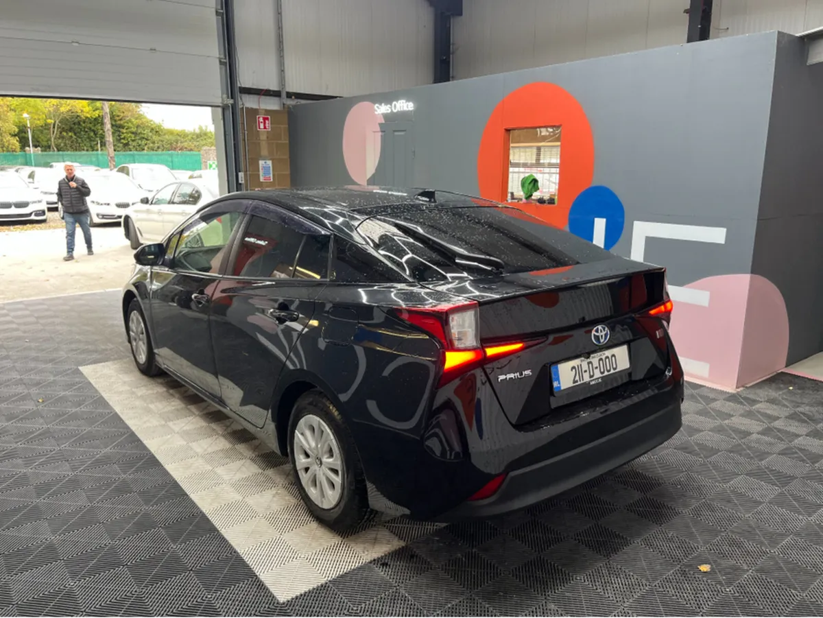Toyota Prius €20950! 2021 TOYOTA PRIUS 1.8L HYBRID - Image 4