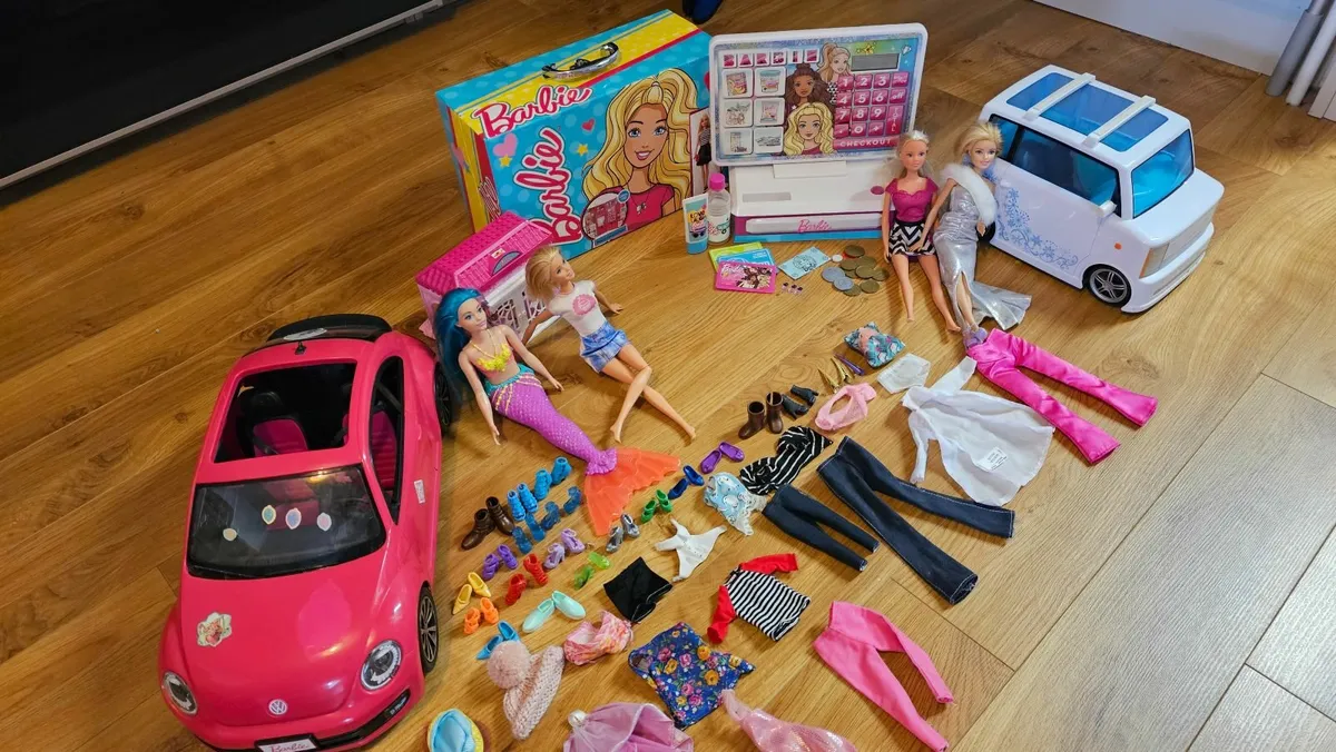 Girls Ultimate Barbie Bundle - Image 4