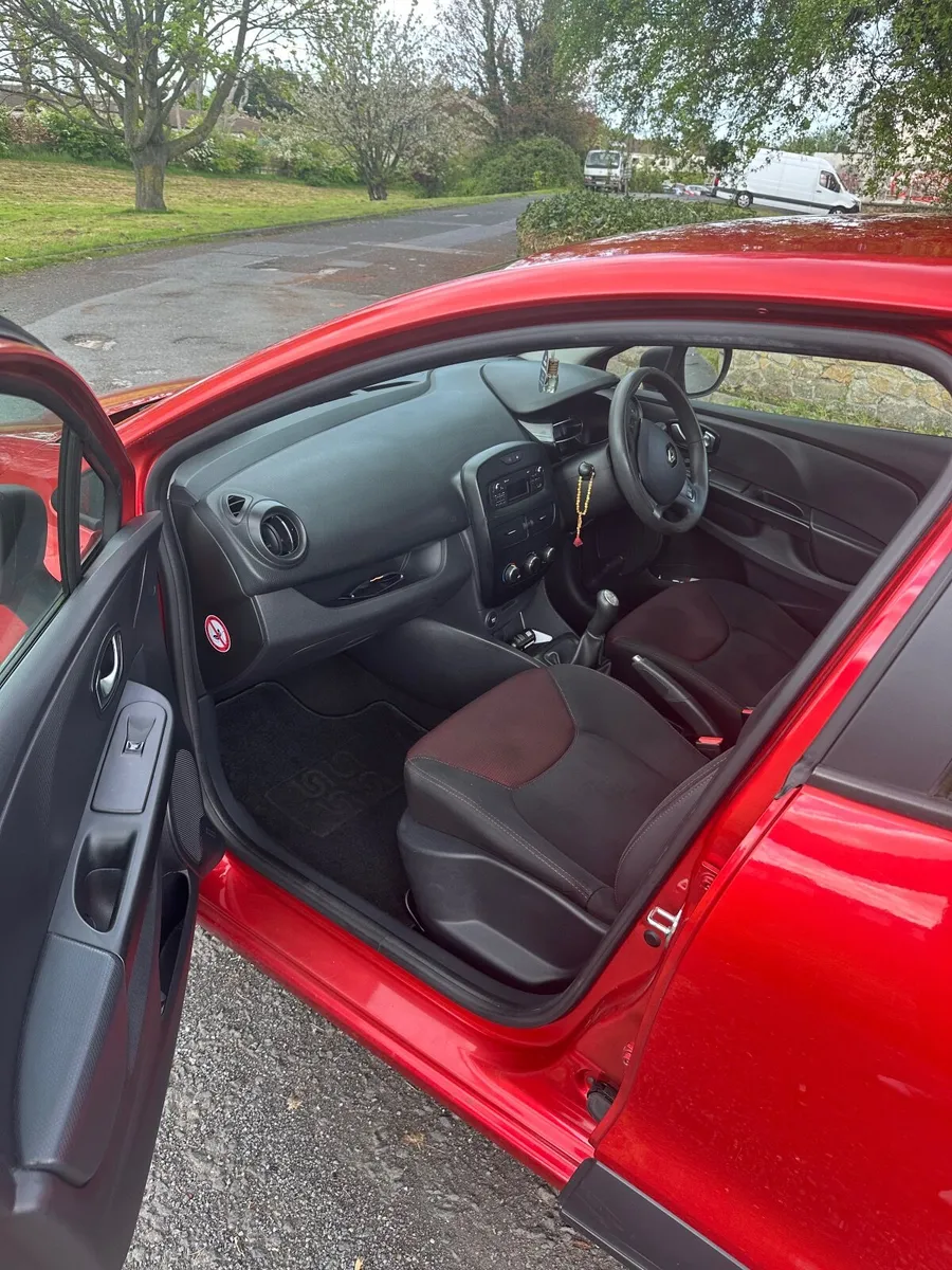 Renault Clio 2016 - Image 4