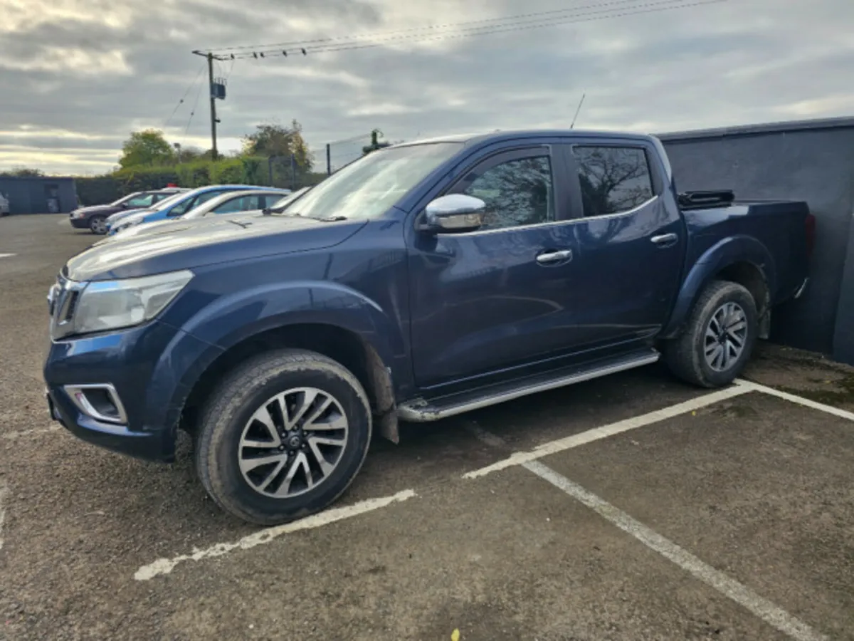 Nissan Navara NEW 2.3 DSL SVE Double CAB 190 4DR - Image 2