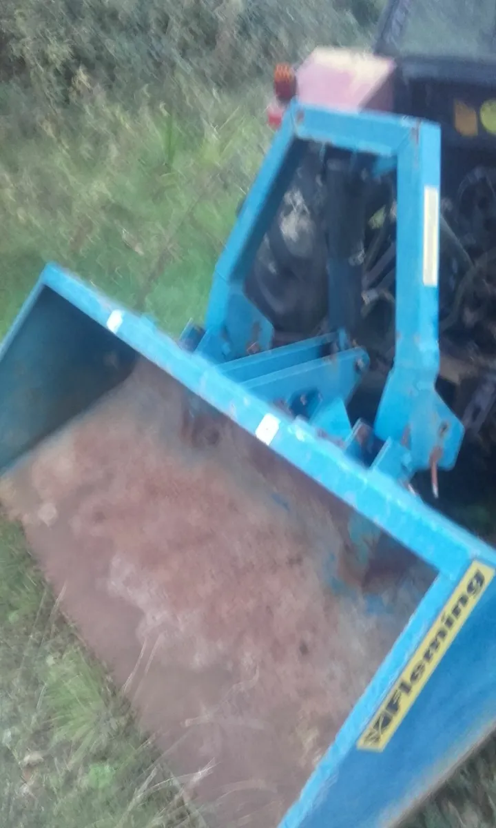Fleming hydraulic box - Image 1