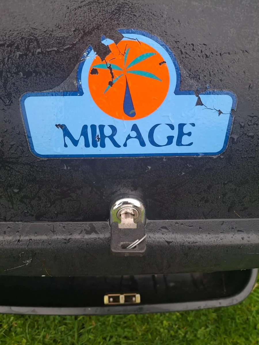 Car Roof Box - Image 4
