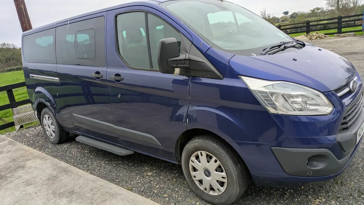Ford Transit 9 seater minibus for breaking - Image 1