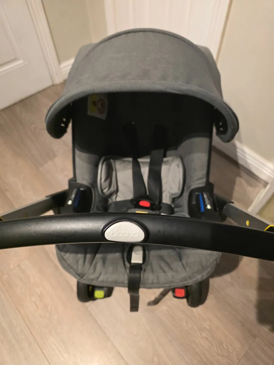 Doona car seat - Image 1