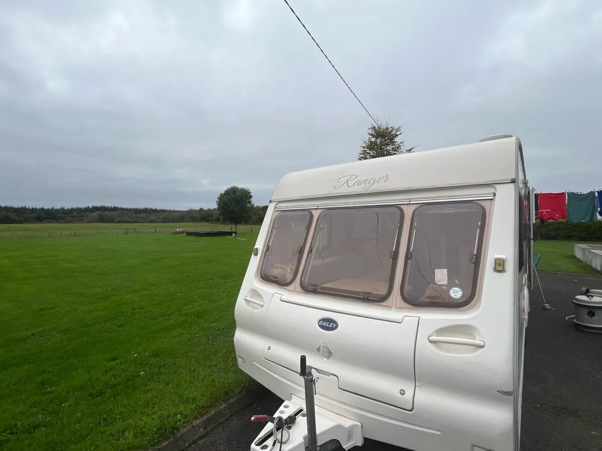 Caravan - Image 1
