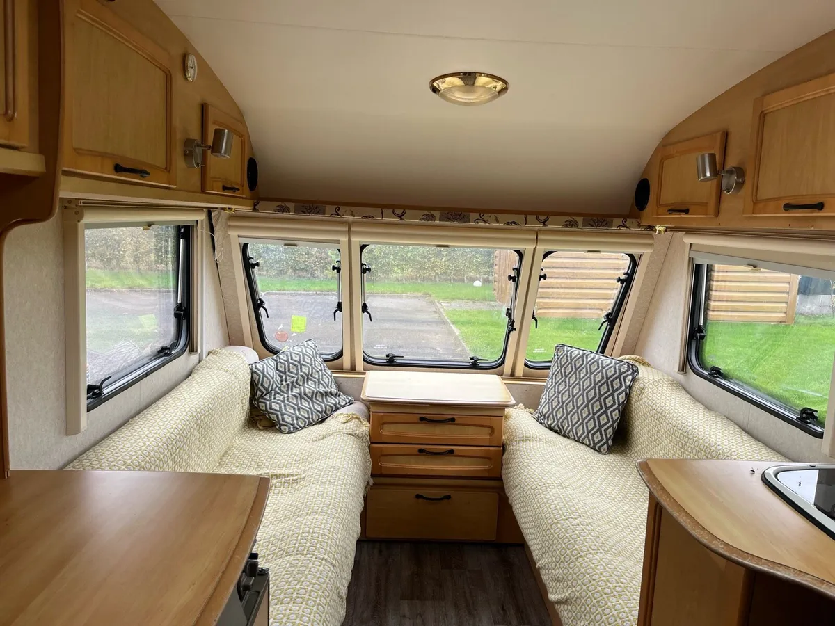 Caravan - Image 2