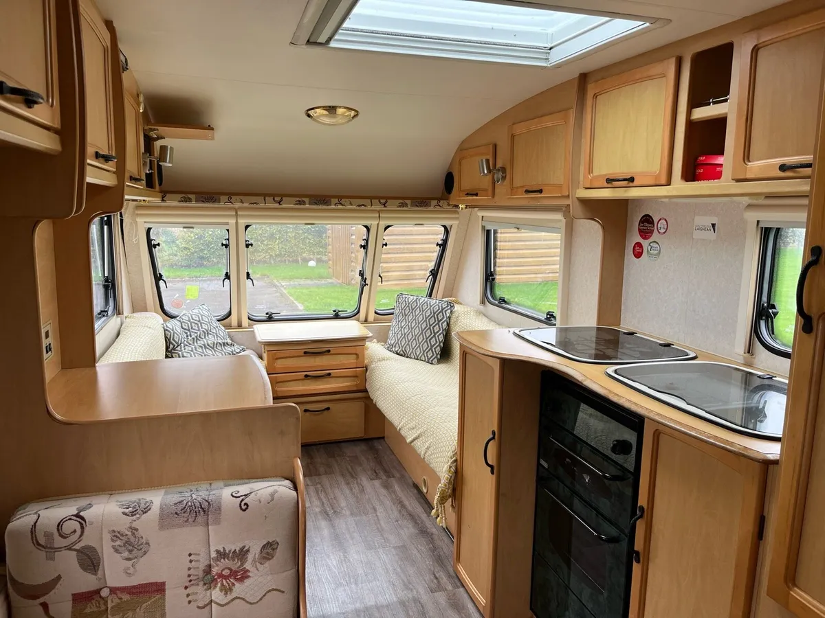 Caravan - Image 4