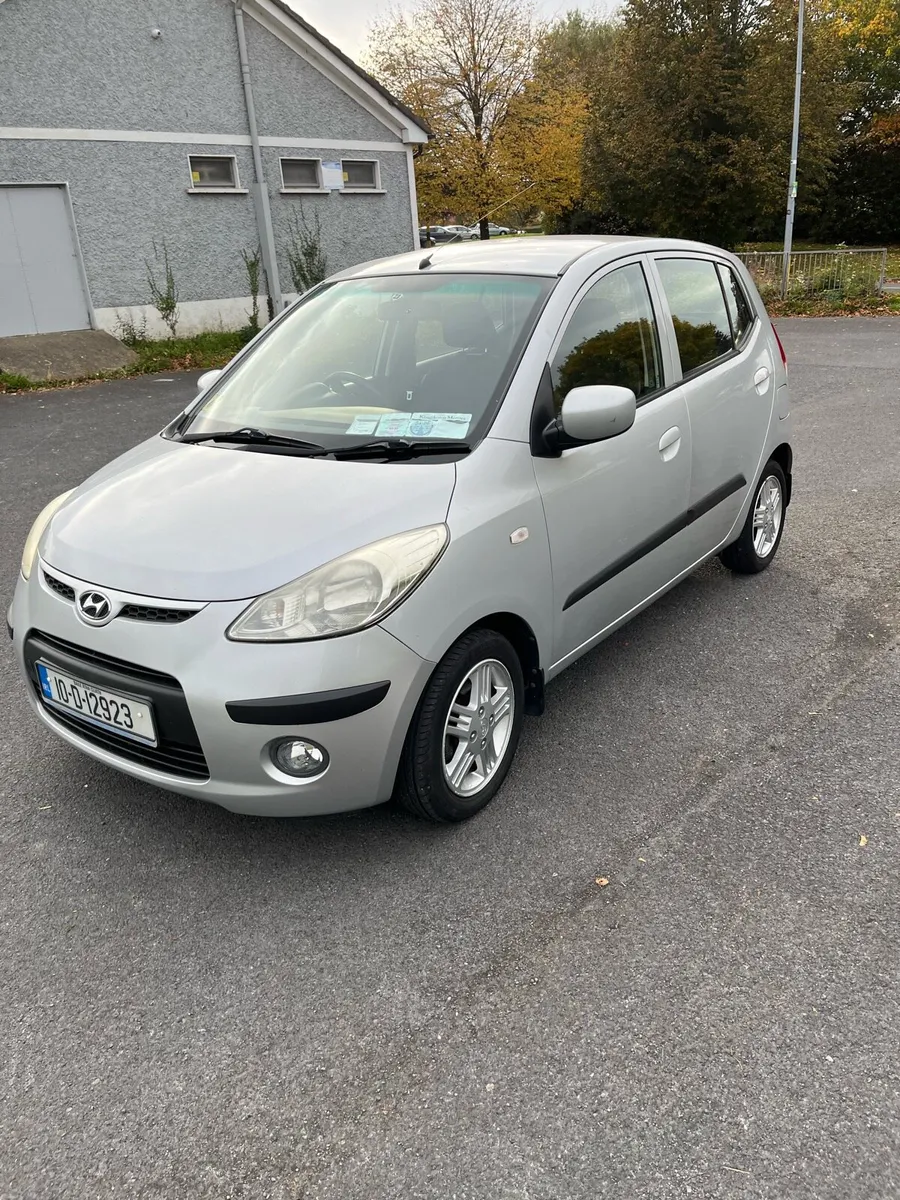 Hyundai i10  hatchback 2010 - Image 2