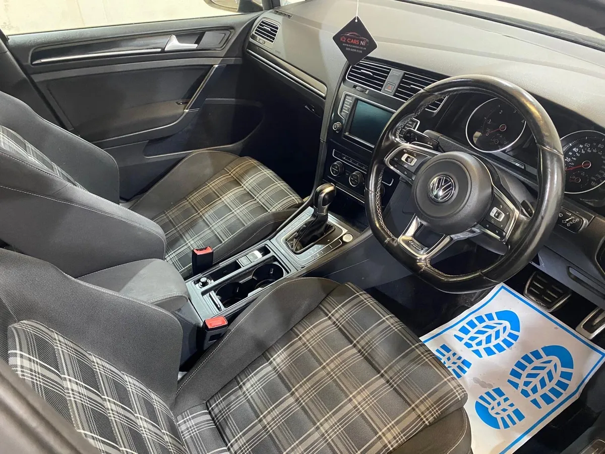 Volkswagen Golf 2016 - Image 2