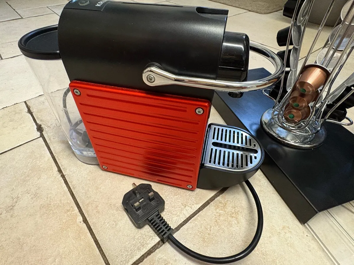 Nespresso coffee pod machine - Image 2