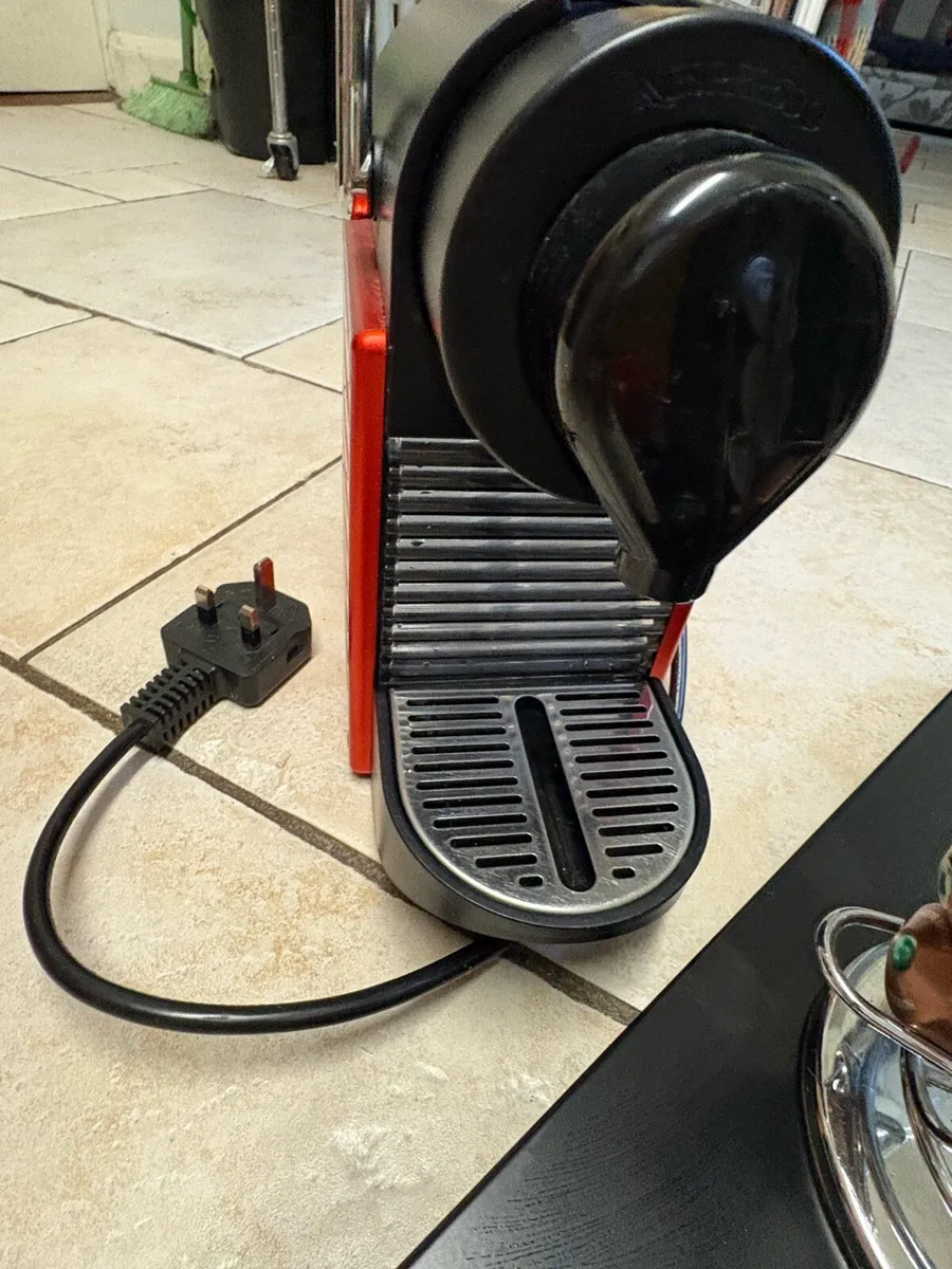 Nespresso coffee pod machine - Image 4