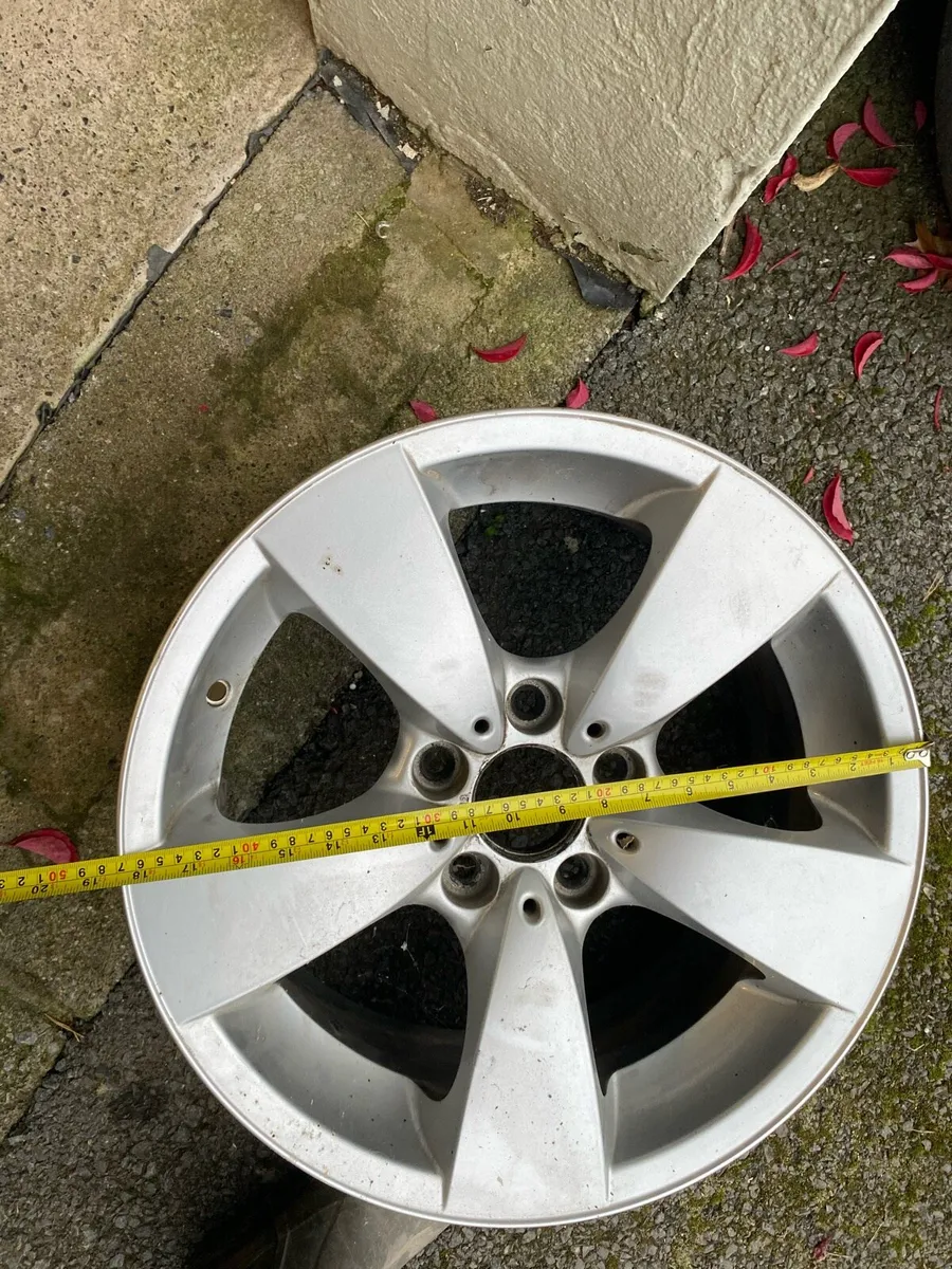 BMW Alloy - Image 1
