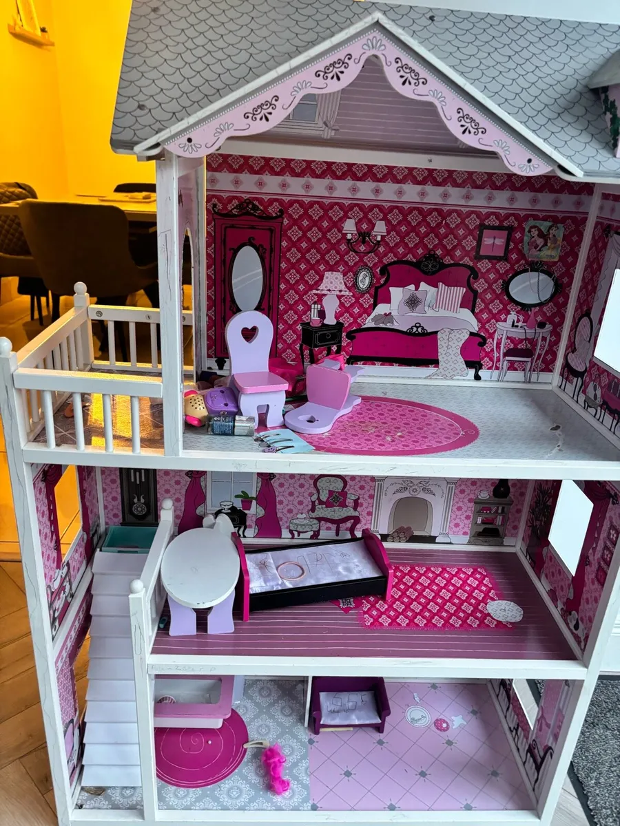 Dollhouse - Image 4