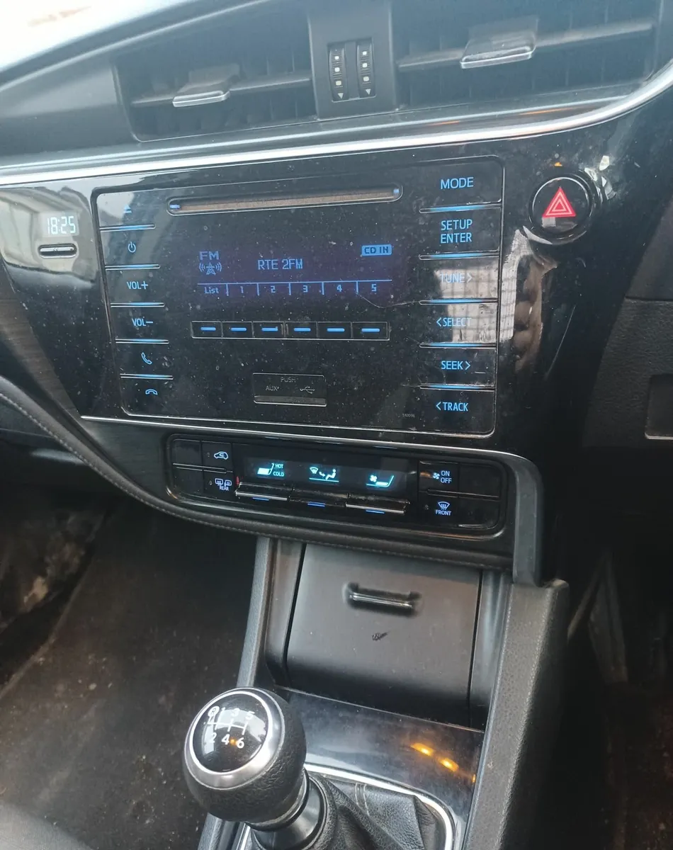 17 Toyota Auris VAN  1.4 DIESEL. DOE 1/26 - Image 3
