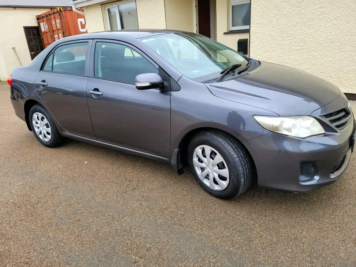 Toyota Corolla 2012 - Image 2
