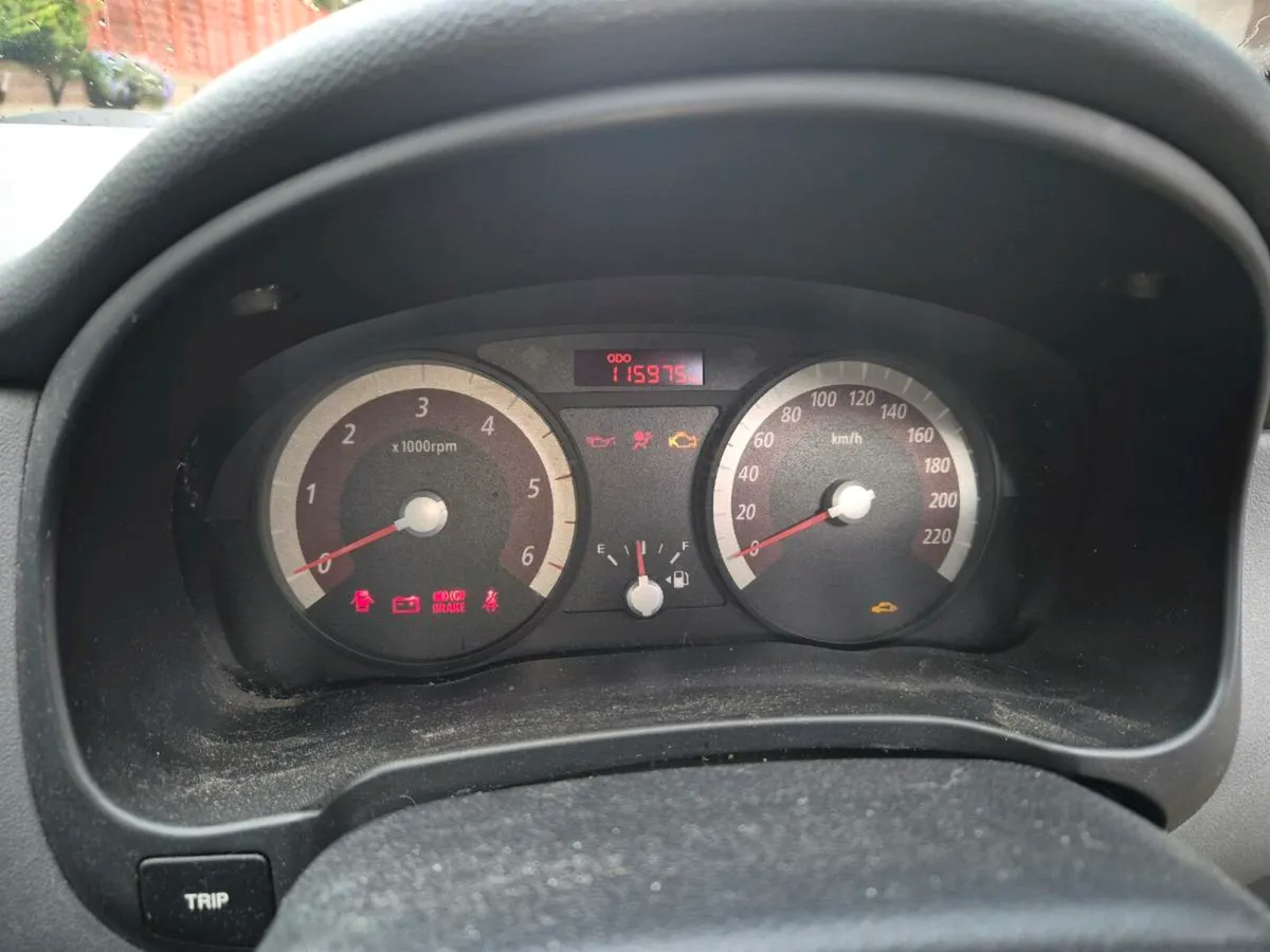 Kia rio nct aug 2026 tax only 72k miles - Image 4
