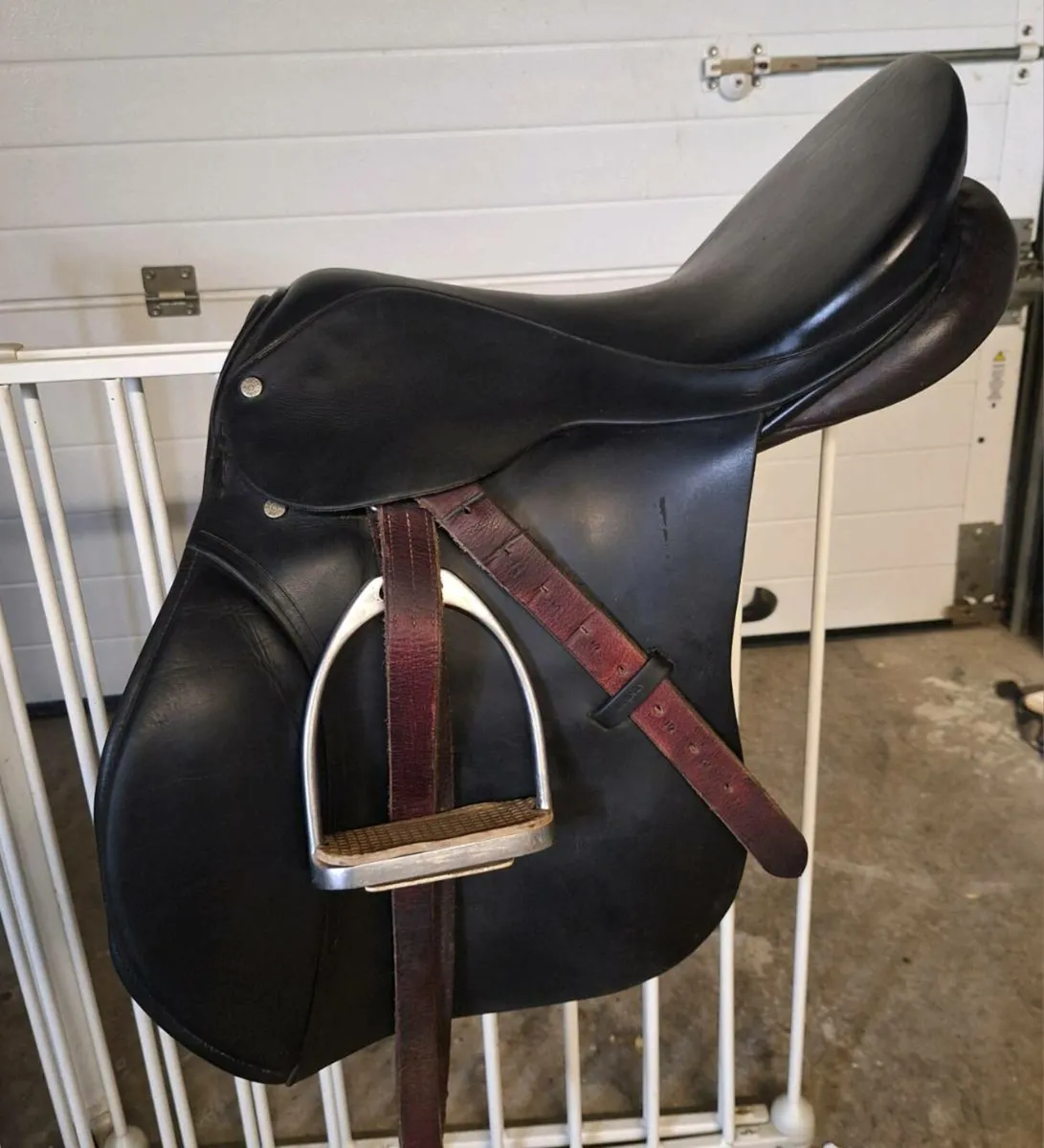 Berney GP Saddle - Image 1