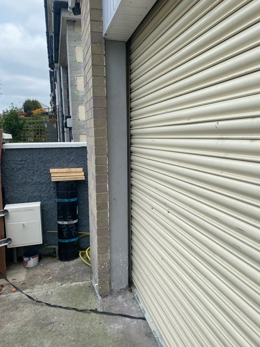 Remote metal door very strong and remote 6 years i - Image 2