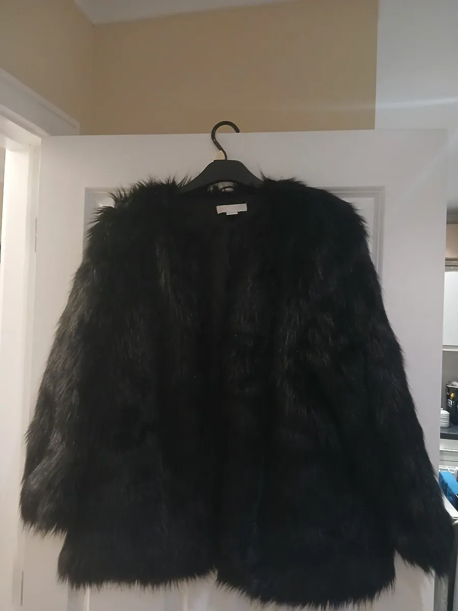 Faux Fur Jacket - Image 3