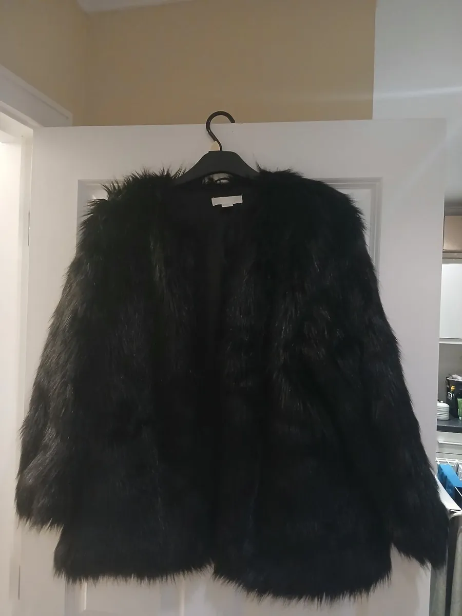 Faux Fur Jacket - Image 4